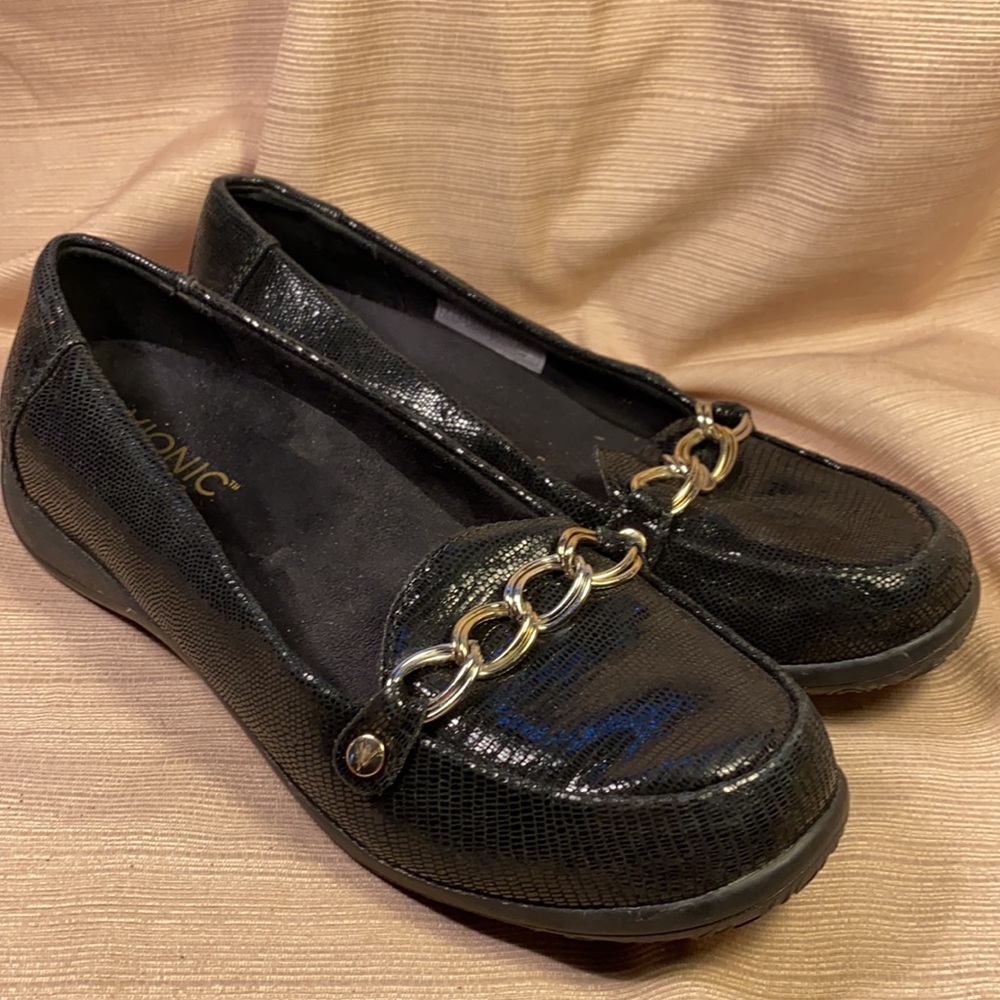 Bionic almost NEW worn once leather loafers chain